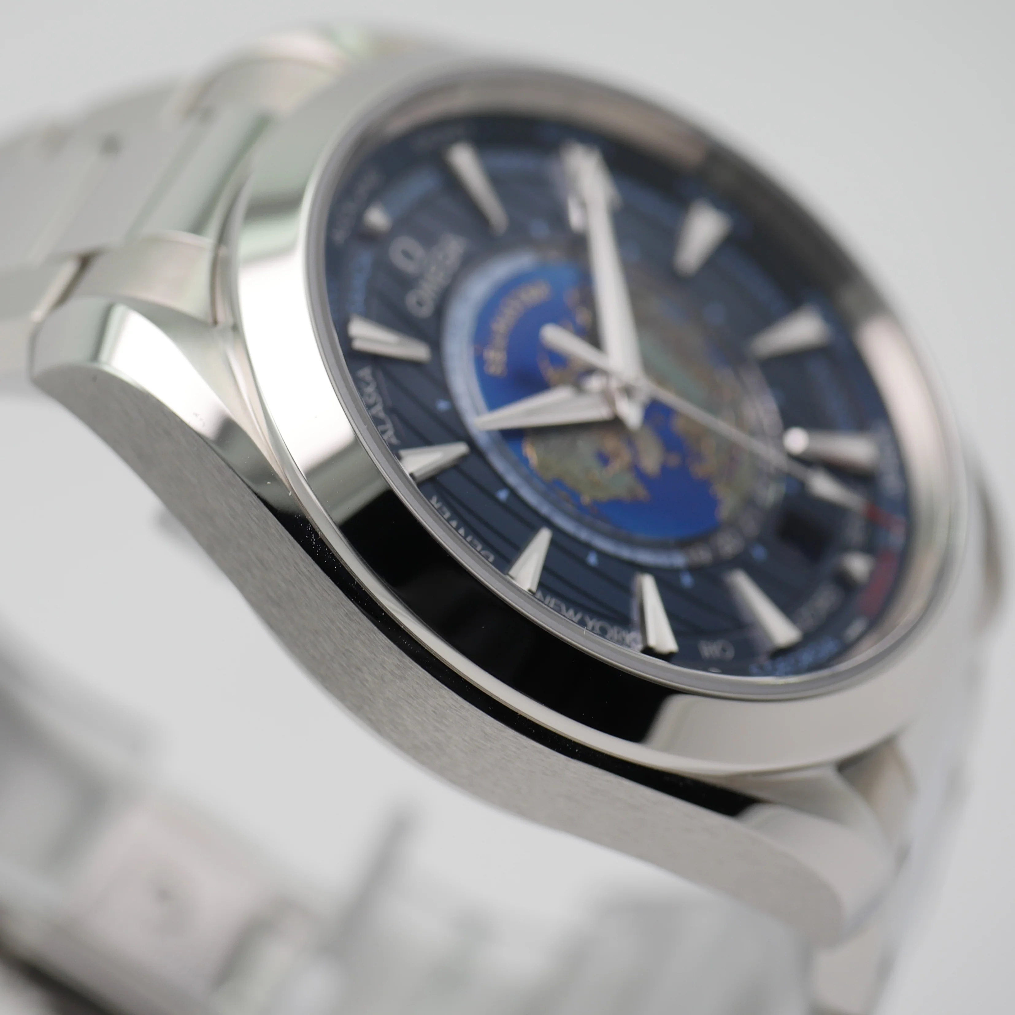 Omega Seamaster Aqua Terra Worldtimer Stahl 220104322030 - 2023 - Image 11