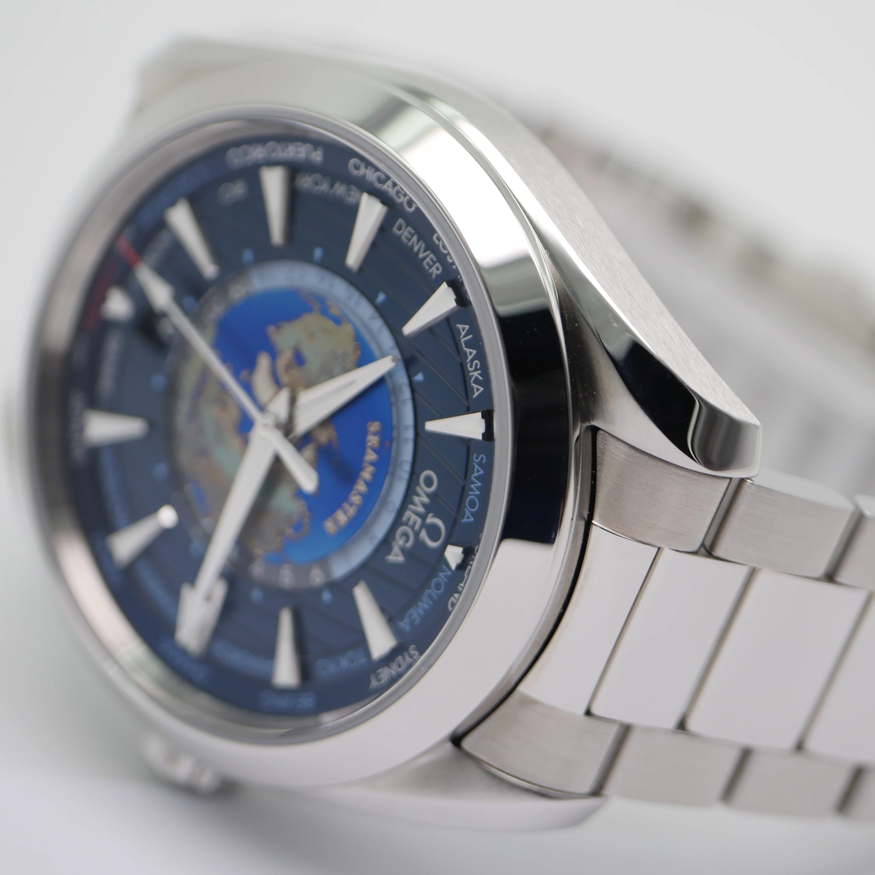 Omega Seamaster Aqua Terra Worldtimer Stahl 220104322030 - 2023 - Image 9