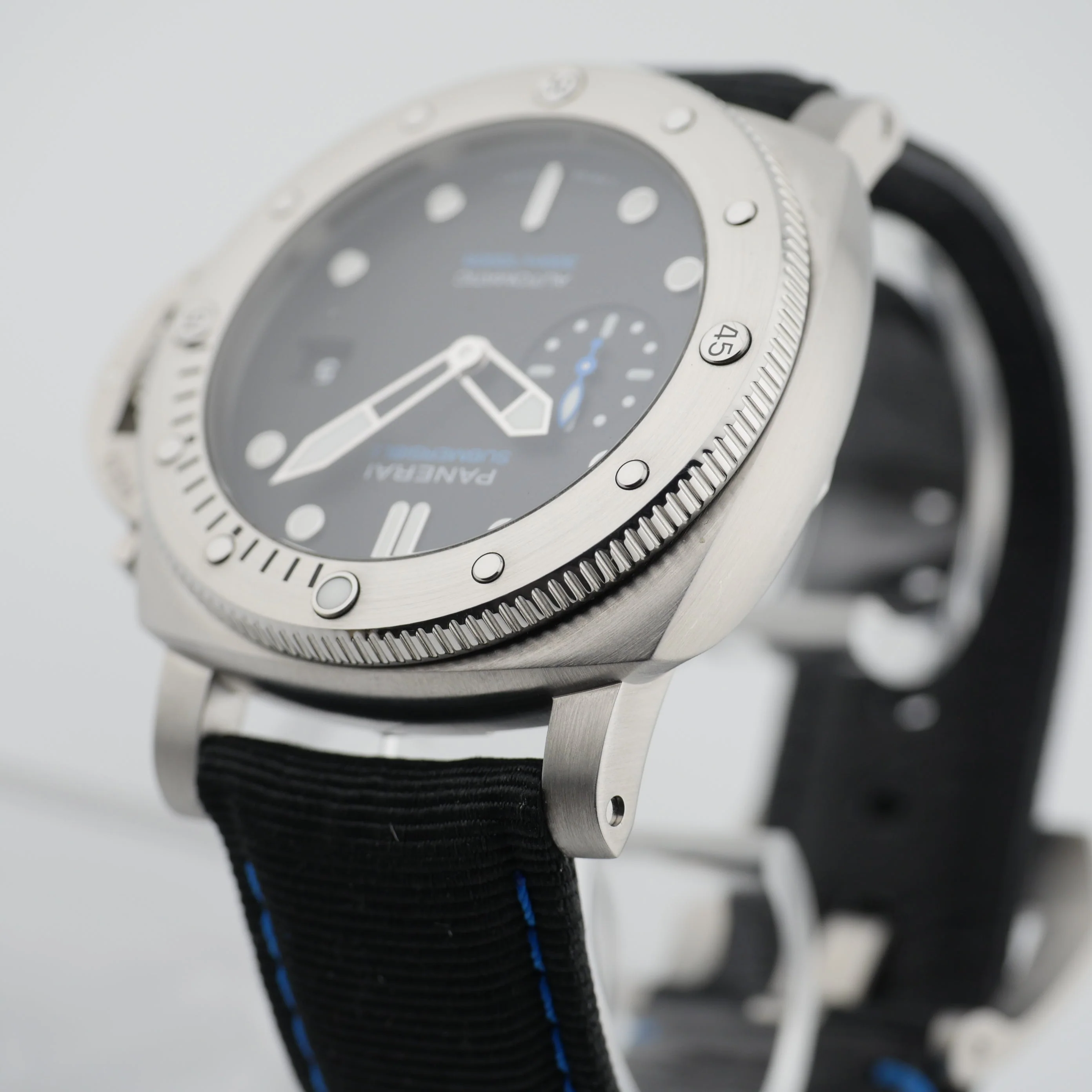 Panerai Submersible QuarantaQuattro Stahl PAM01596 - 2025 - Image 9