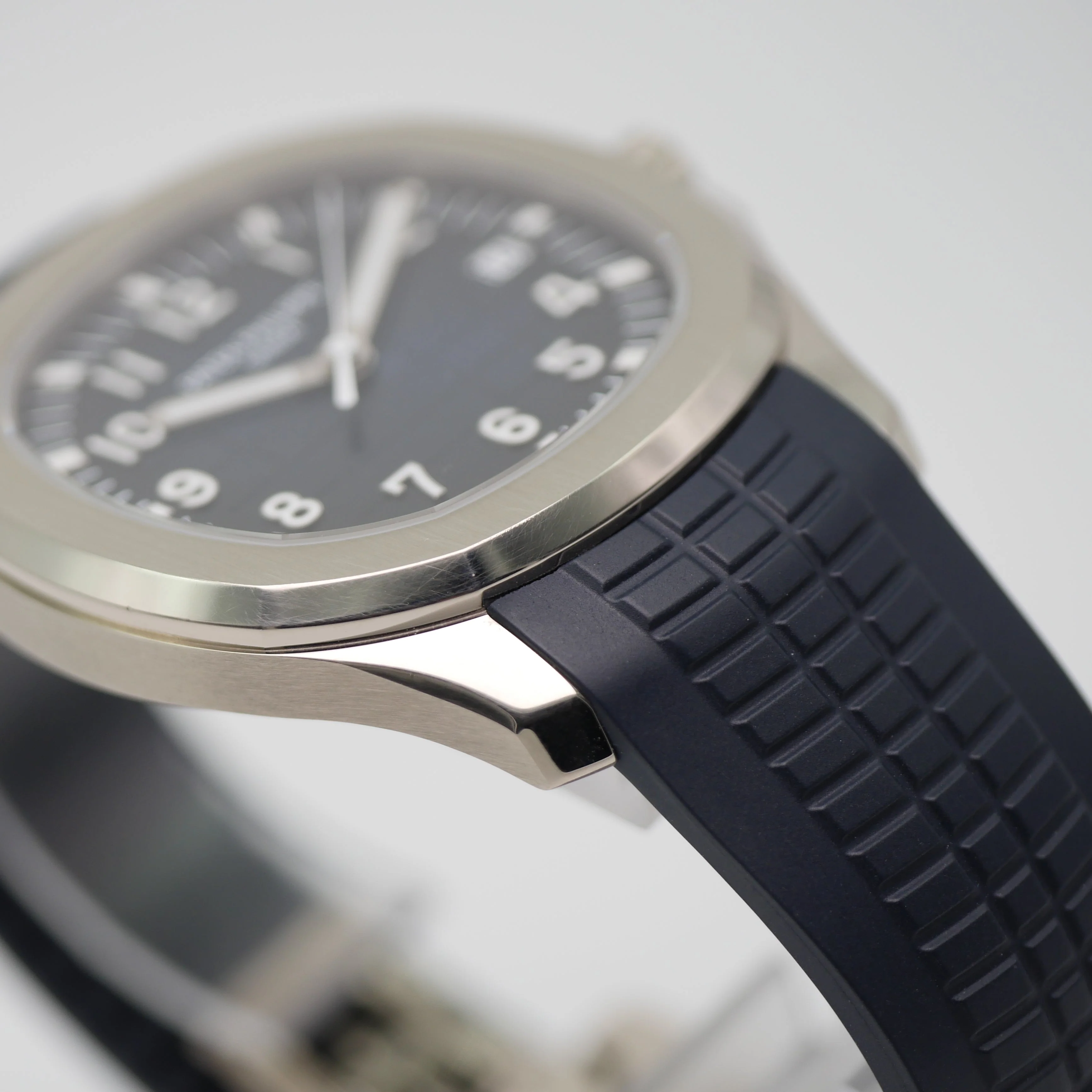 Patek Philippe Aquanaut Weißgold 2021 - 5168G-001 - Image 3