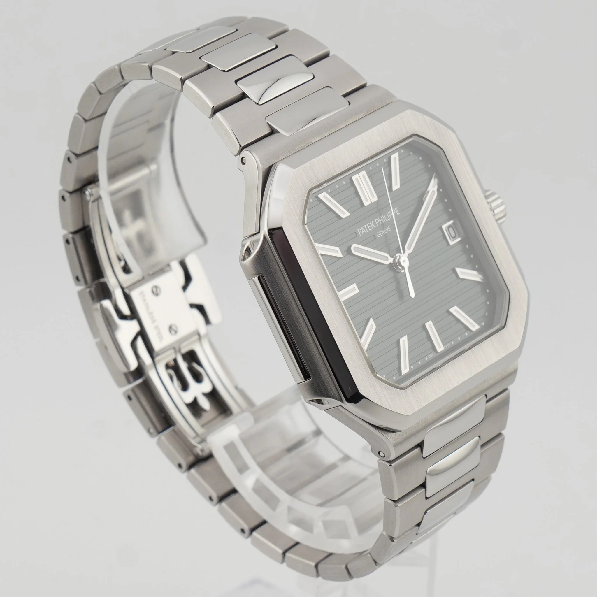 Patek Philippe Cubitus 5821/1A 2024 - Image 4
