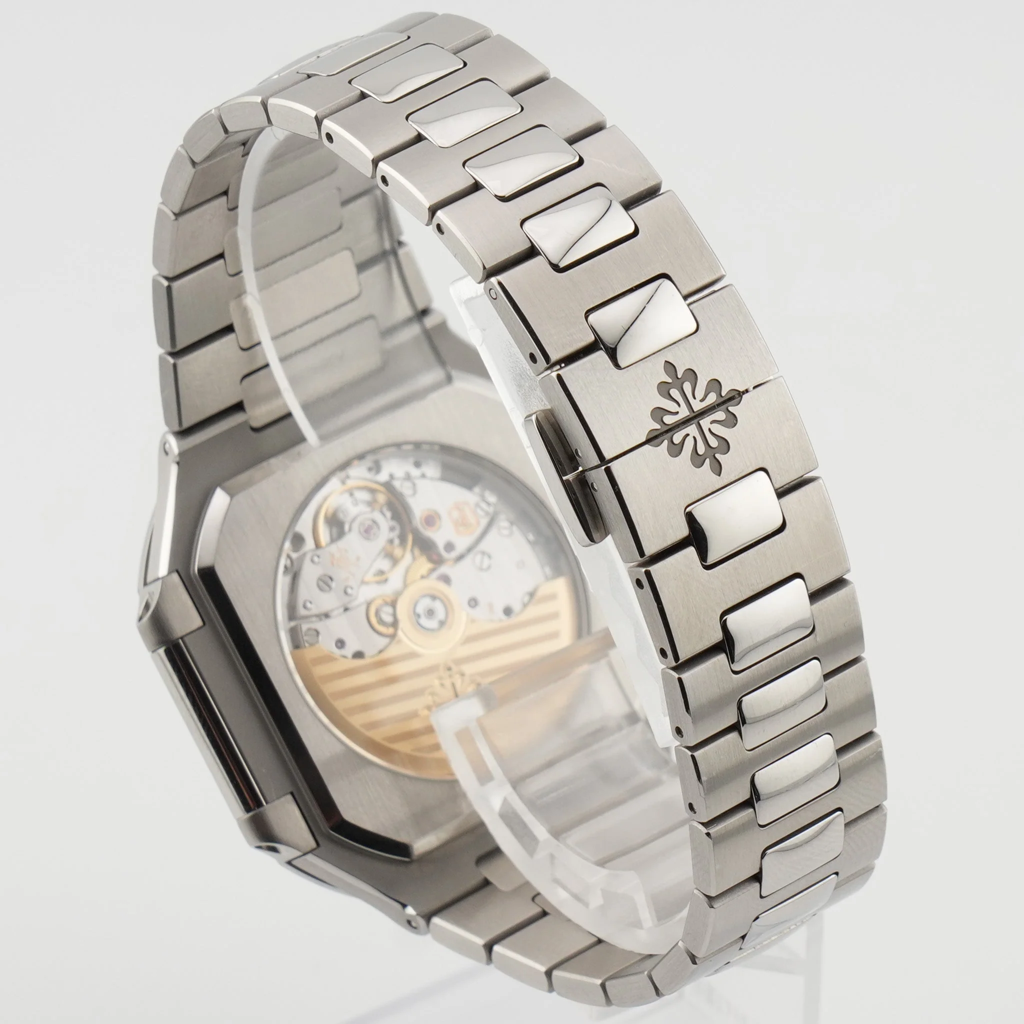 Patek Philippe Cubitus 5821/1A 2024 - Image 5