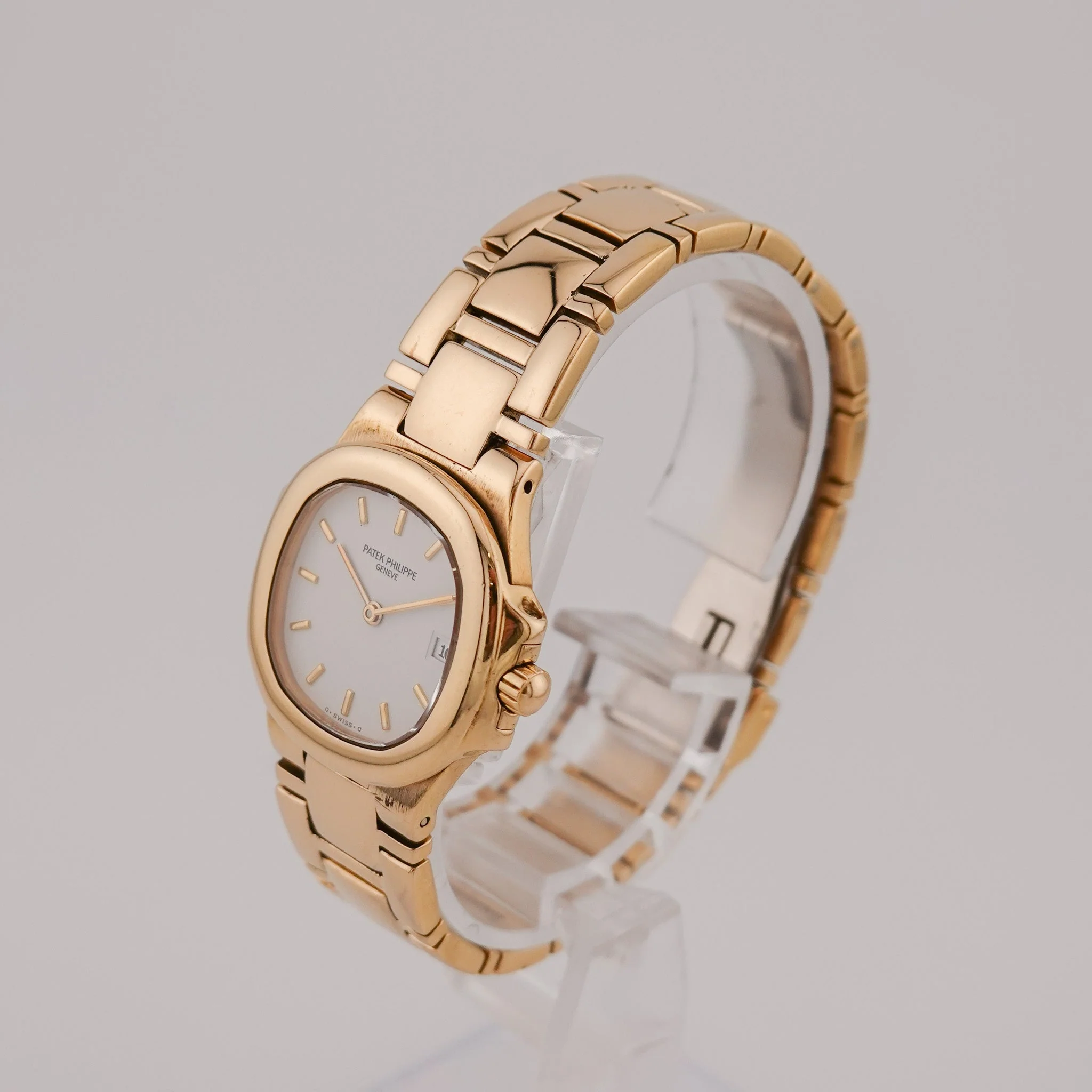 Patek Philippe Nautilus 4700/051 - 1990 - Image 3