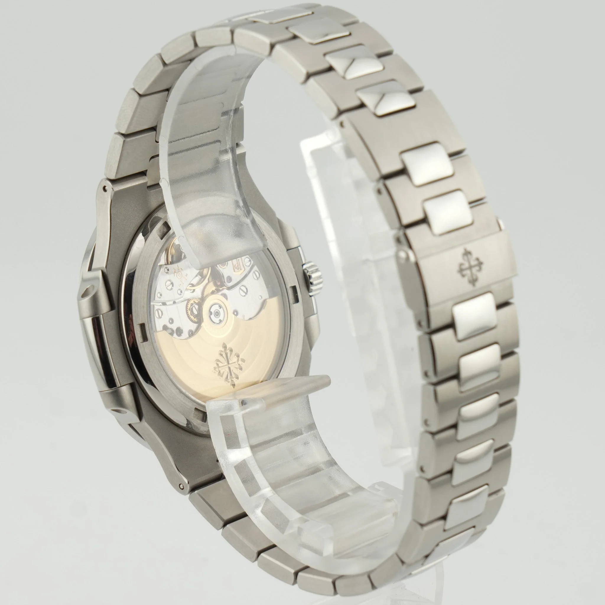 Patek Philippe Nautilus 5711/1A-014 - 2021 Olive Green Index Dial - Image 6
