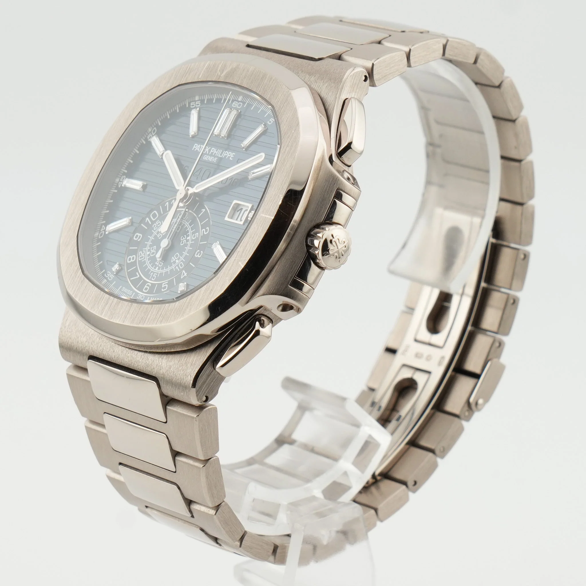 Patek Philippe Nautilus 5976/1G Chronograph 40th Anniversary - 2017 - Image 5