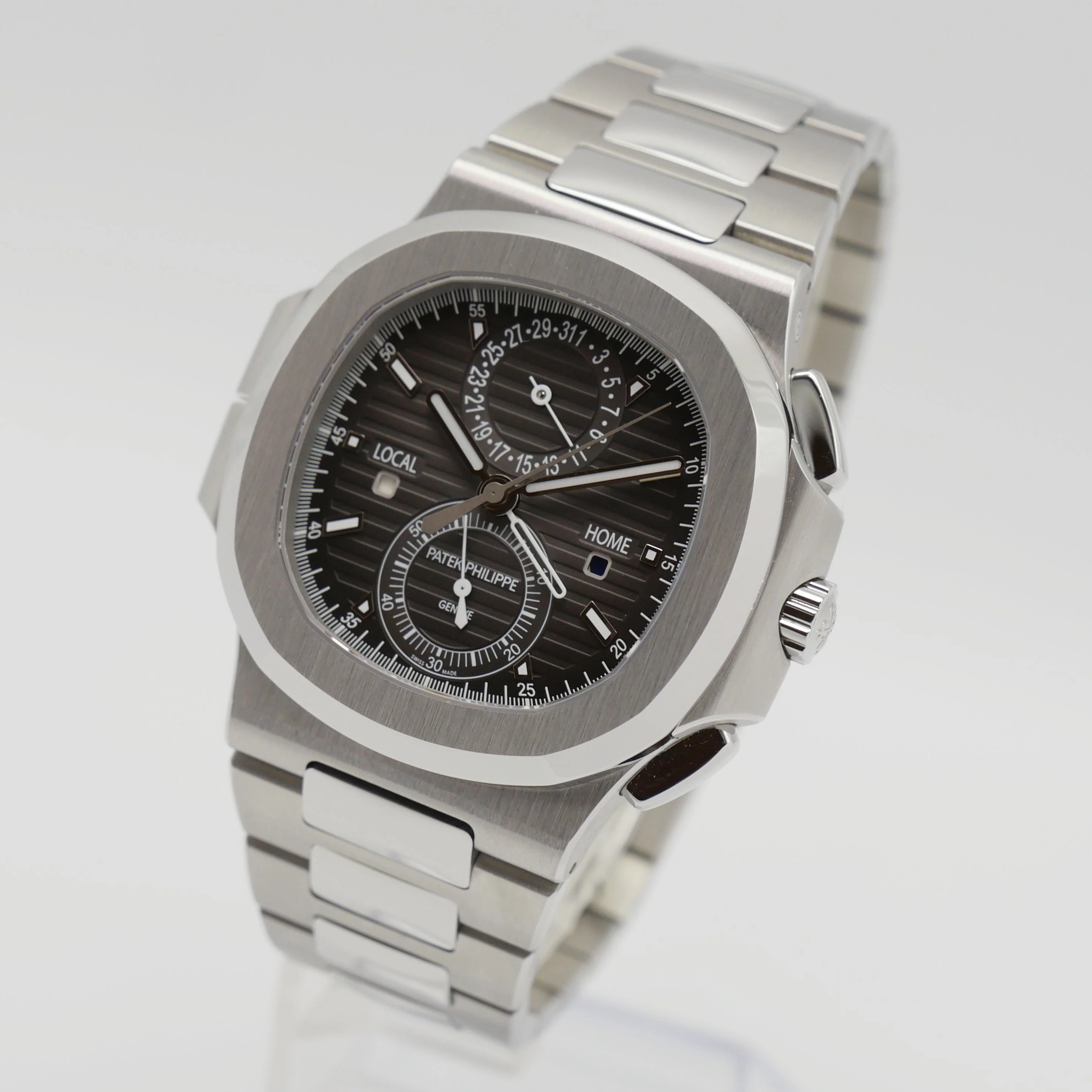 Patek Philippe Nautilus 5990/1A - 2016 - Image 2