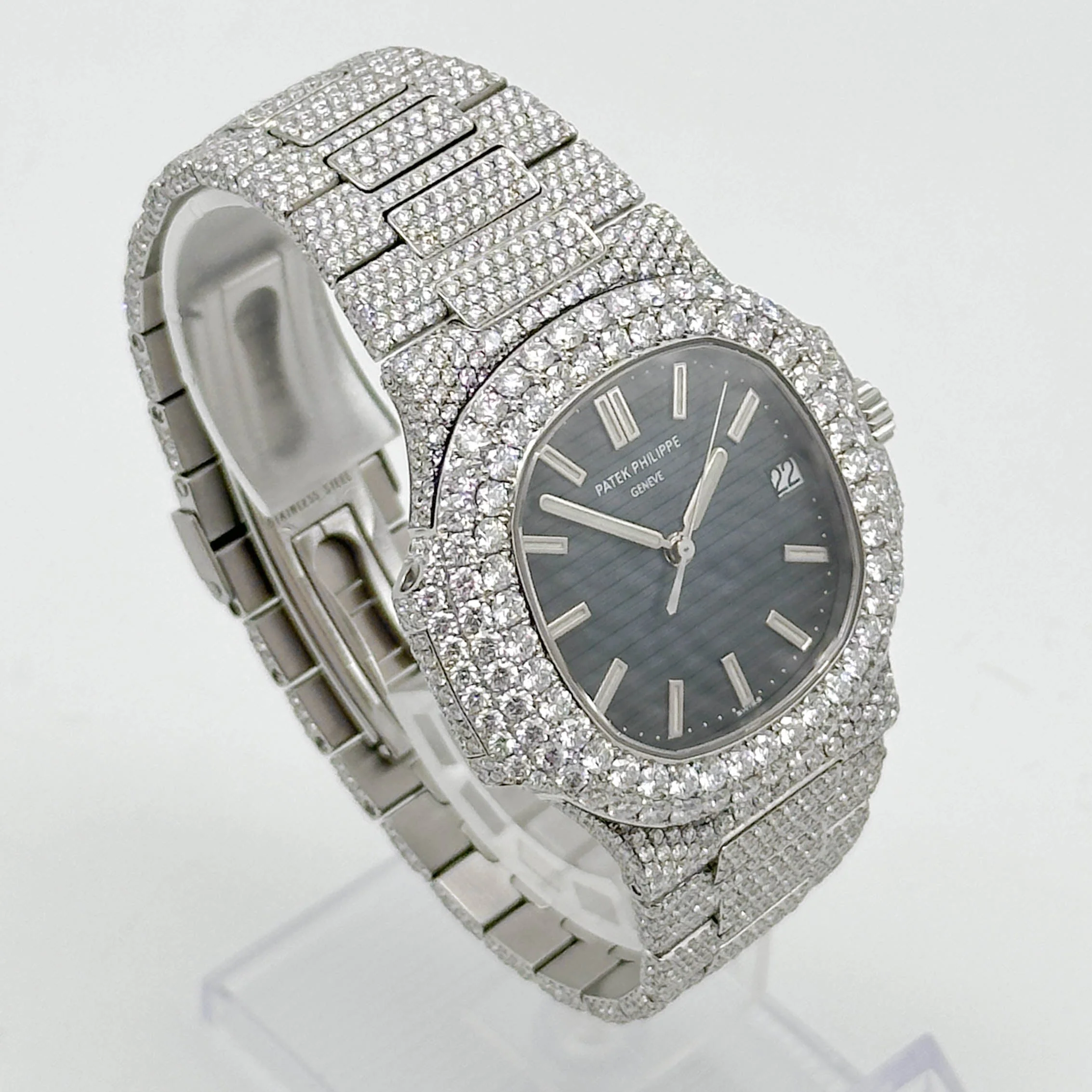 Patek Philippe Nautilus Stahl Iced Out 5711/1A-001 - 2007 - Image 3