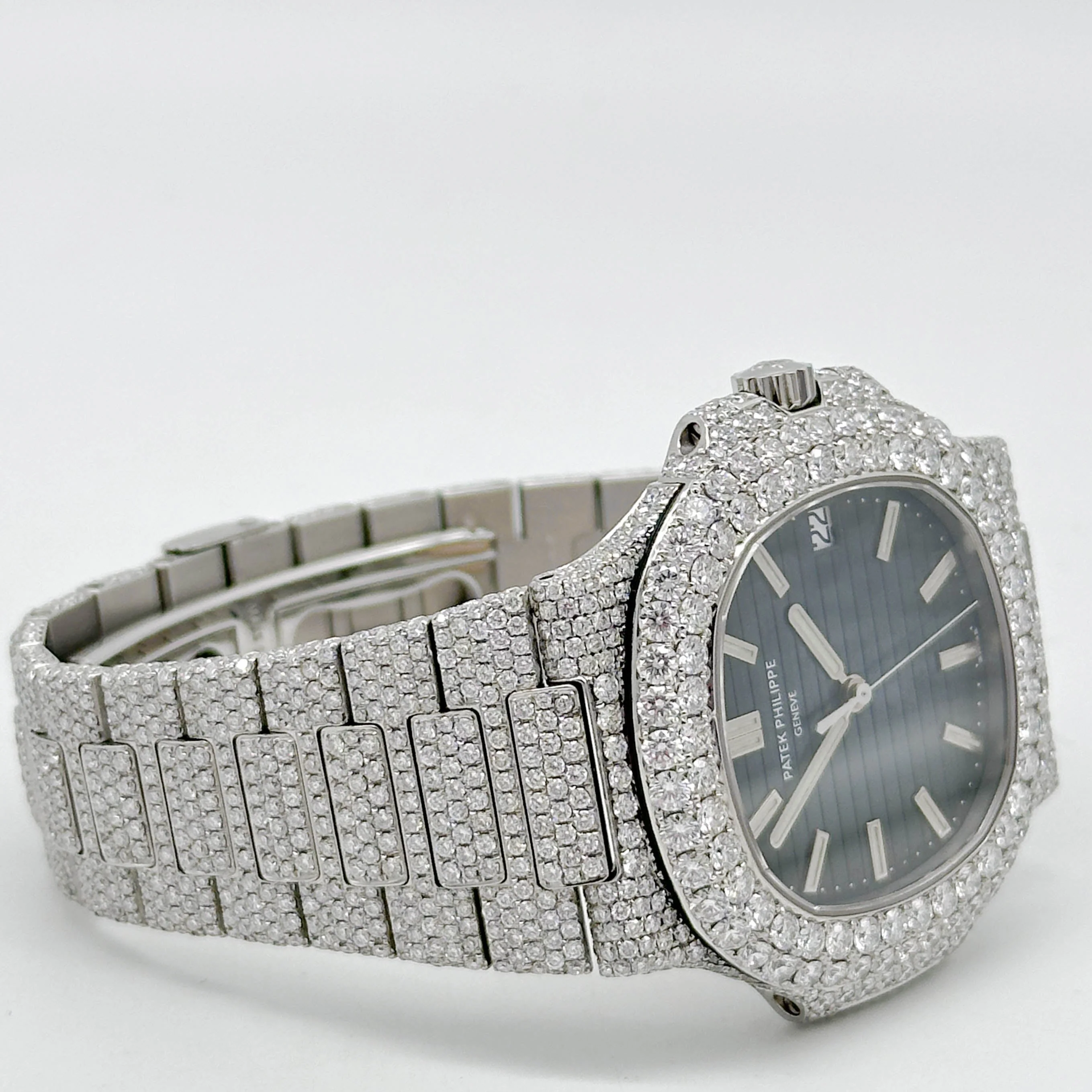 Patek Philippe Nautilus Stahl Iced Out 5711/1A-001 - 2007 - Image 9